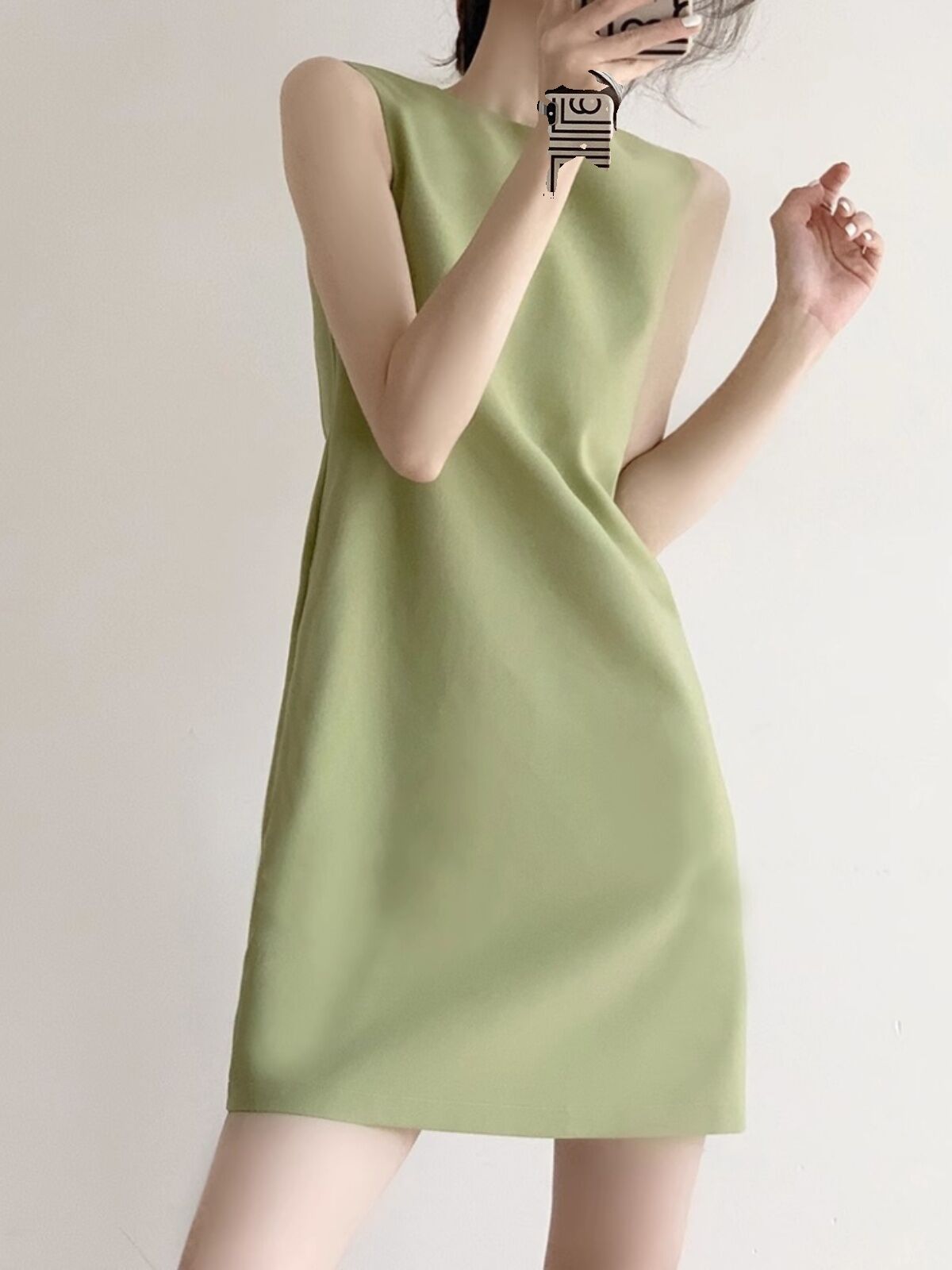 Green French Style Sleeveless Strap Dress Women's Summer Hong Kong Flavor Retro Chic Short Base Vest Dress round Neck A-Line Skirt